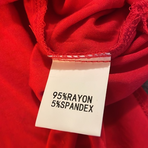 Red long-sleeved top, XL, New - Picture 6 of 6